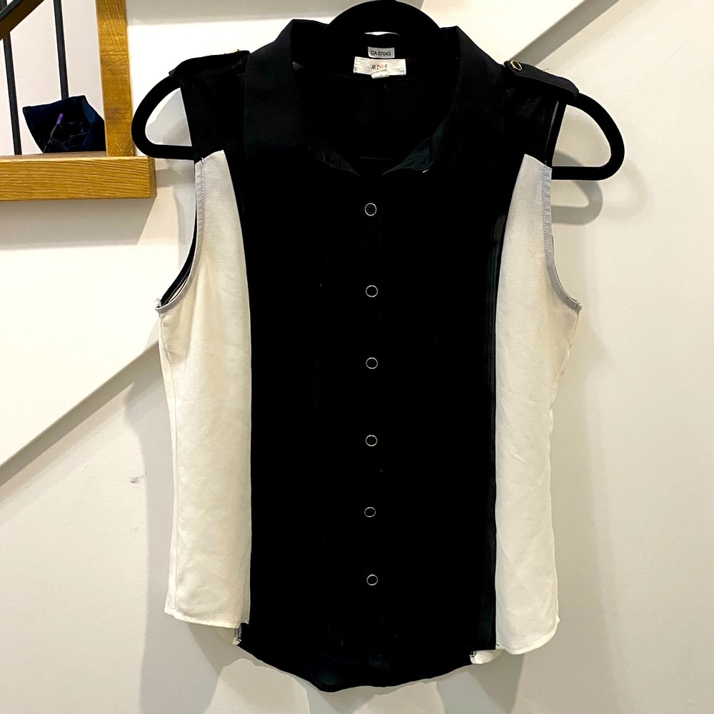 🌟3/$15 🛍 Sheer Tank Top